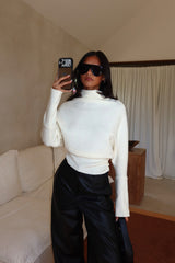 Zyah Turtleneck Knit Sweater Cream